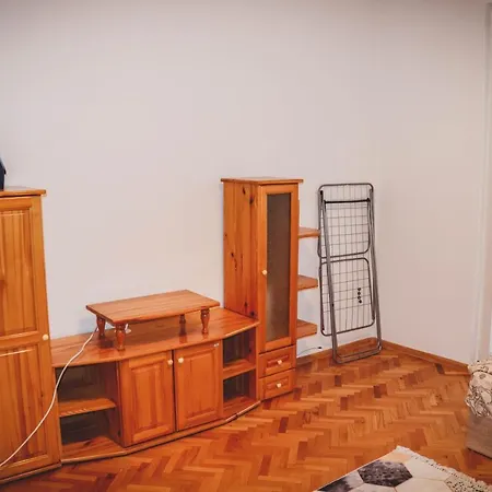 Daire 3 Rooms, Loft Apartment, Located Right In Center!!!